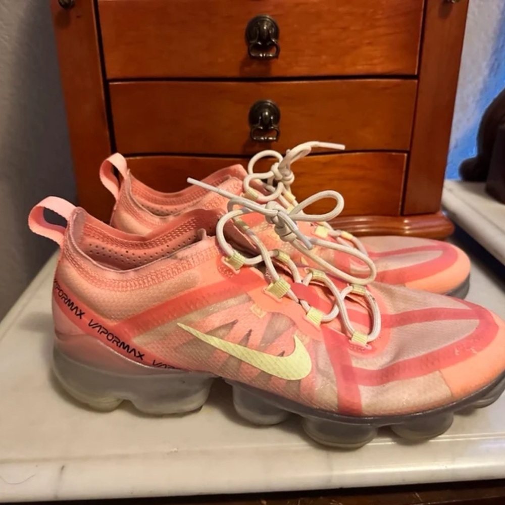 Nike Air Vapormax 2019 Pink Sneakers  Pink Tint